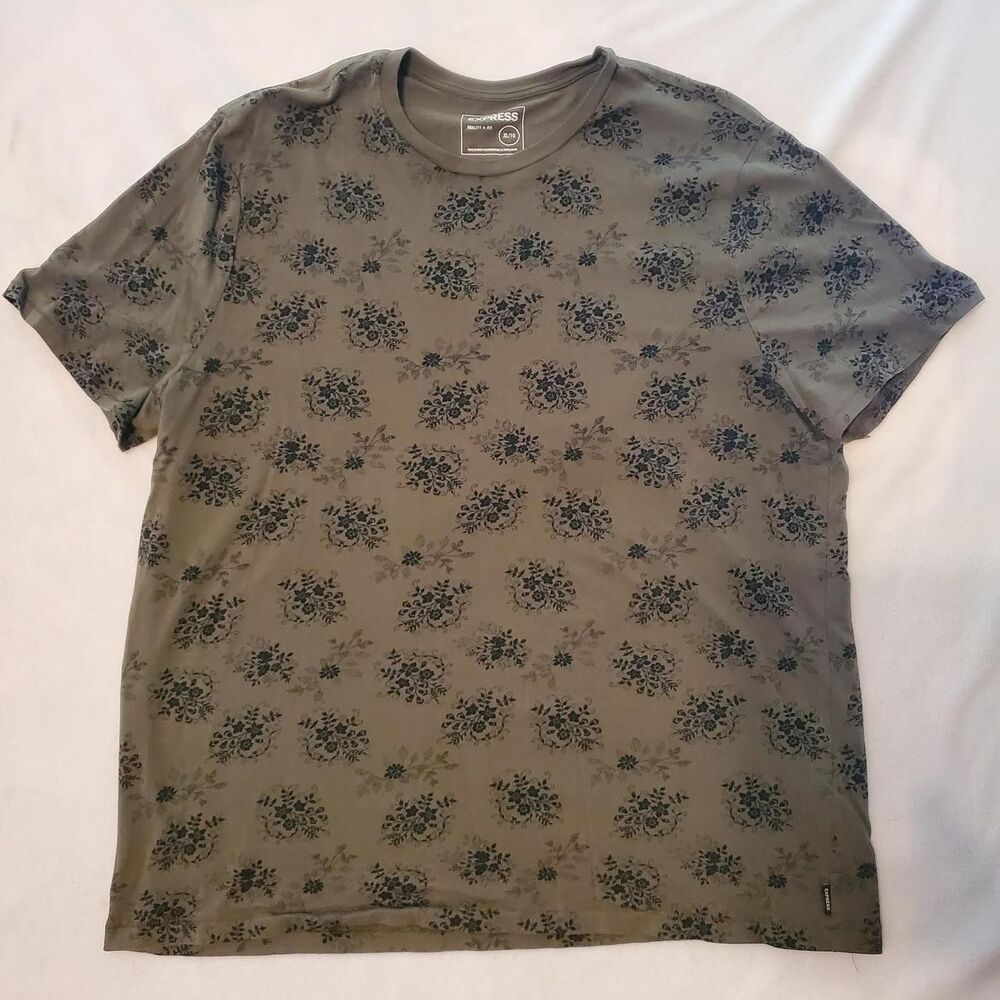 Express Women's Green and Khaki T-shirt